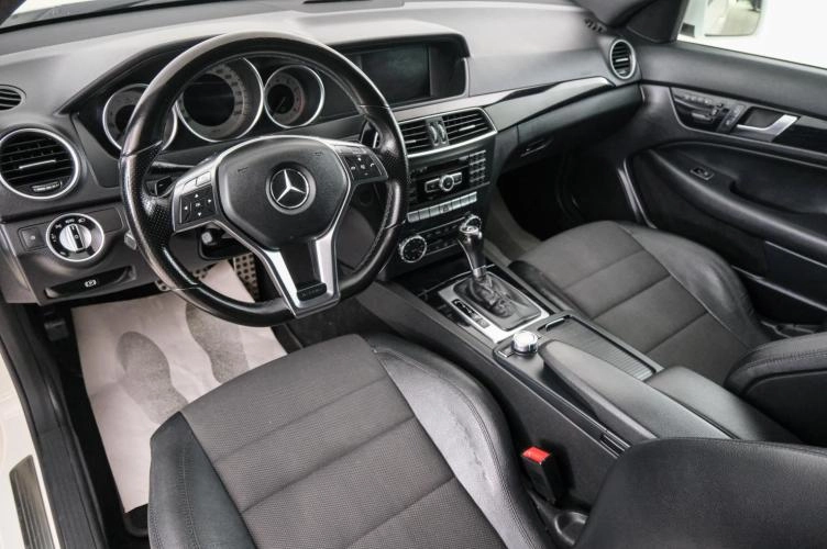 Mercedes-Benz C-класс 8 из 23