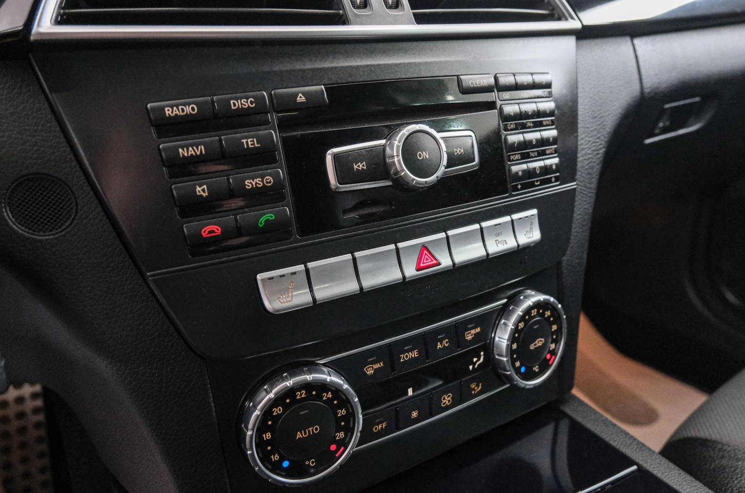 Mercedes-Benz C-класс 16 из 23
