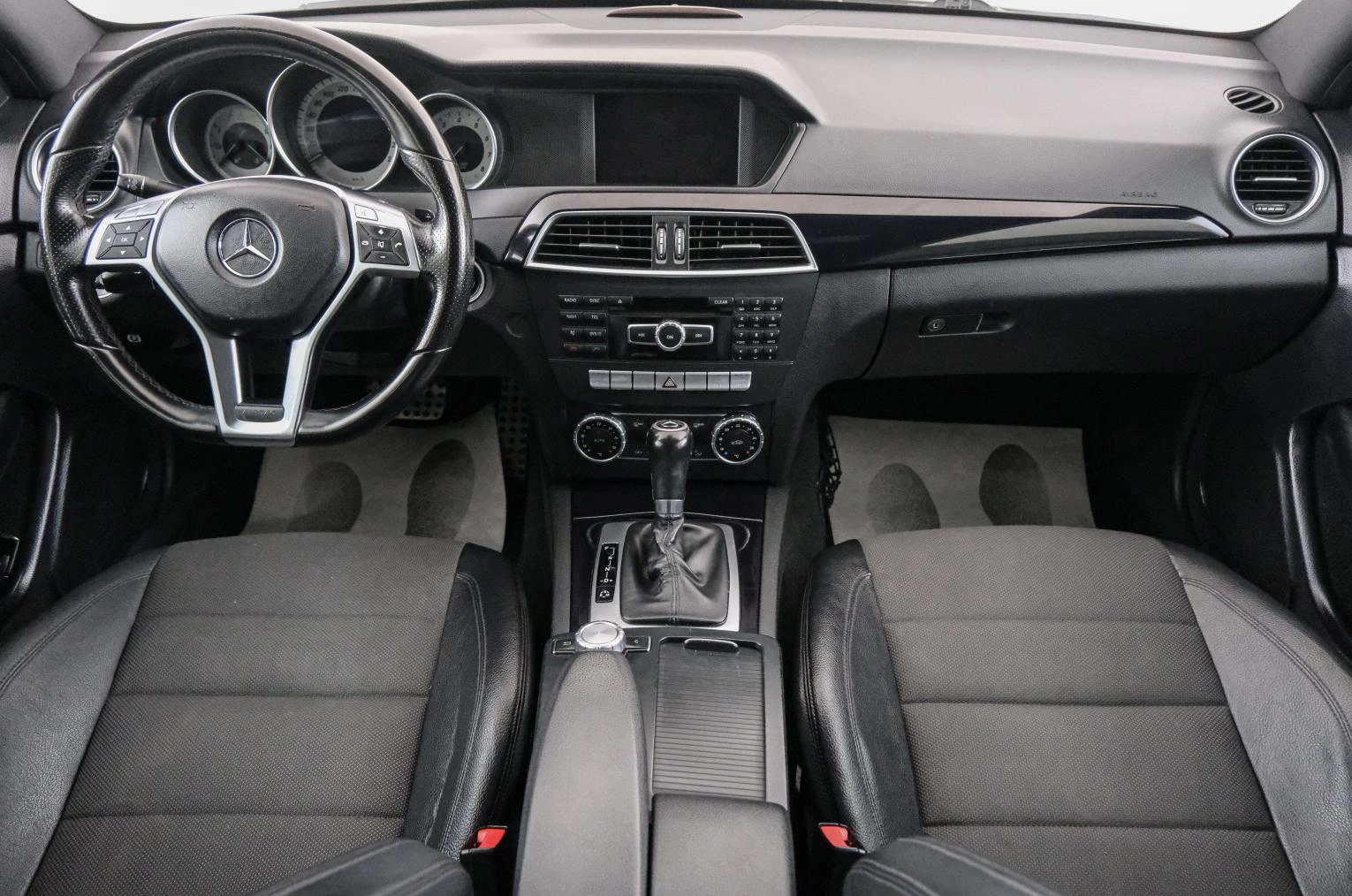 Mercedes-Benz C-класс 10 из 23