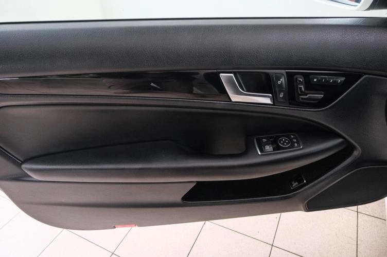 Mercedes-Benz C-класс 19 из 23