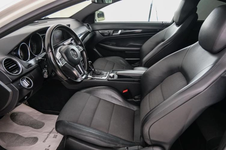 Mercedes-Benz C-класс 7 из 23