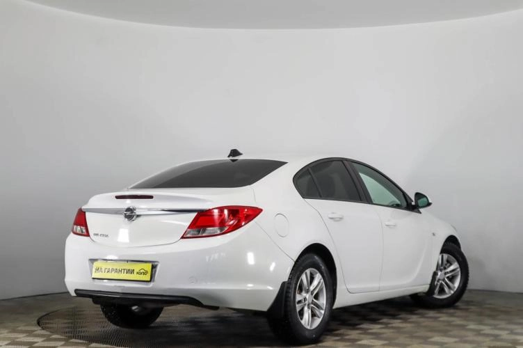 Opel Insignia 4 из 6