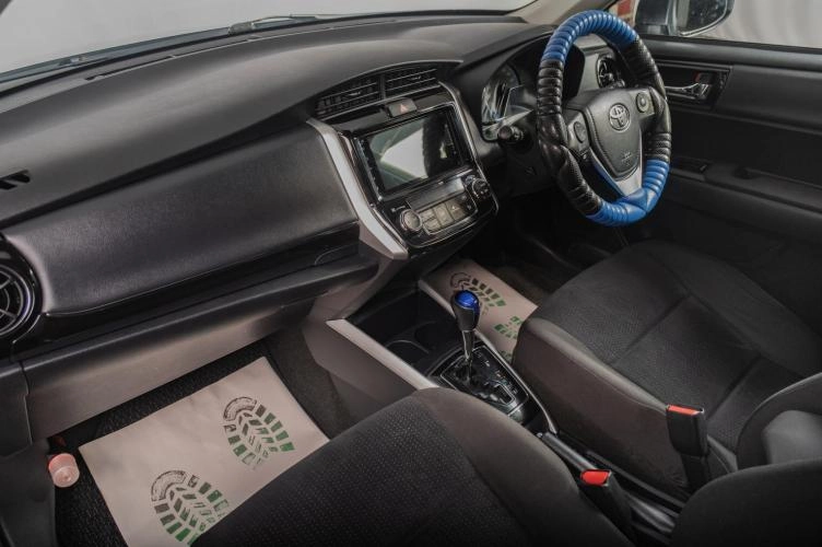 Toyota Corolla Fielder 17 из 19