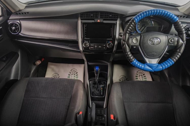 Toyota Corolla Fielder 9 из 19