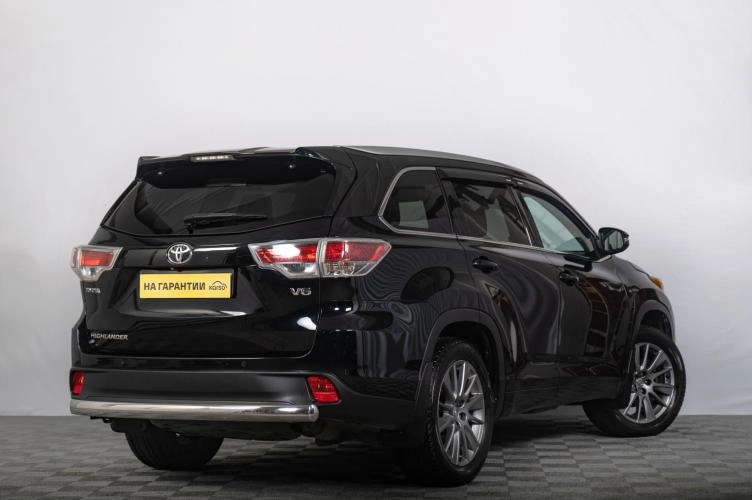 Toyota Highlander 6 из 6