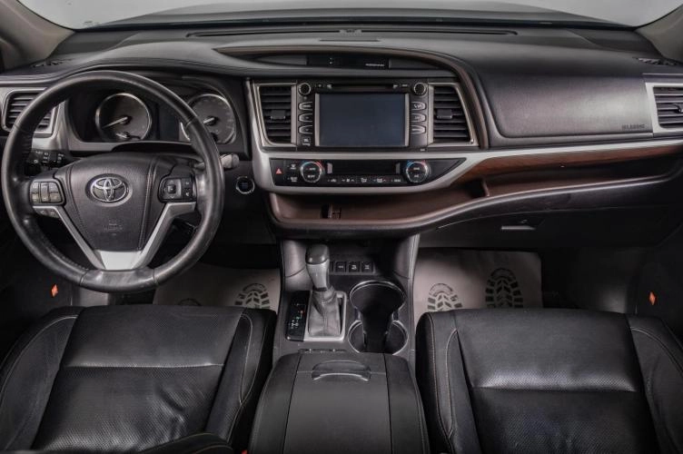 Toyota Highlander 10 из 18