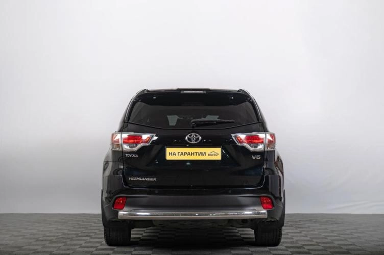 Toyota Highlander 4 из 6