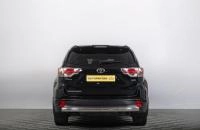 Toyota Highlander 4 из 18