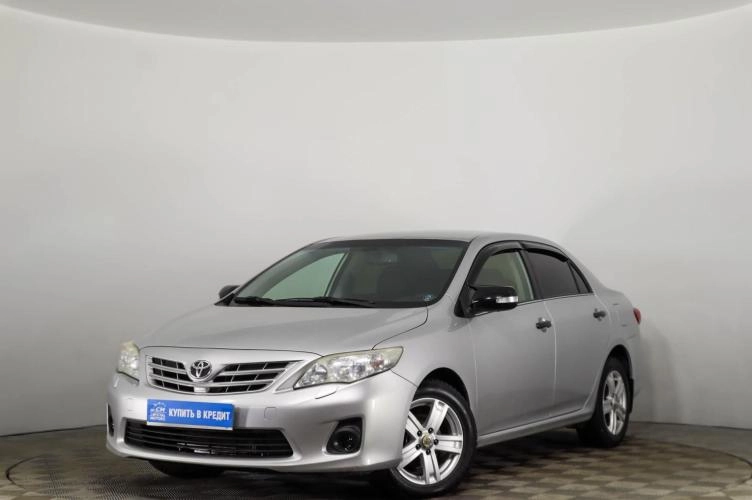 Toyota Corolla 3 из 6
