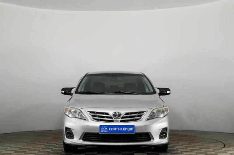 Toyota Corolla 2 из 6