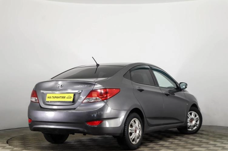 Hyundai Solaris 4 из 6