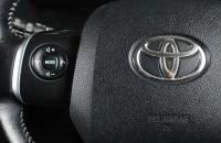 Toyota Sienta 14 из 18
