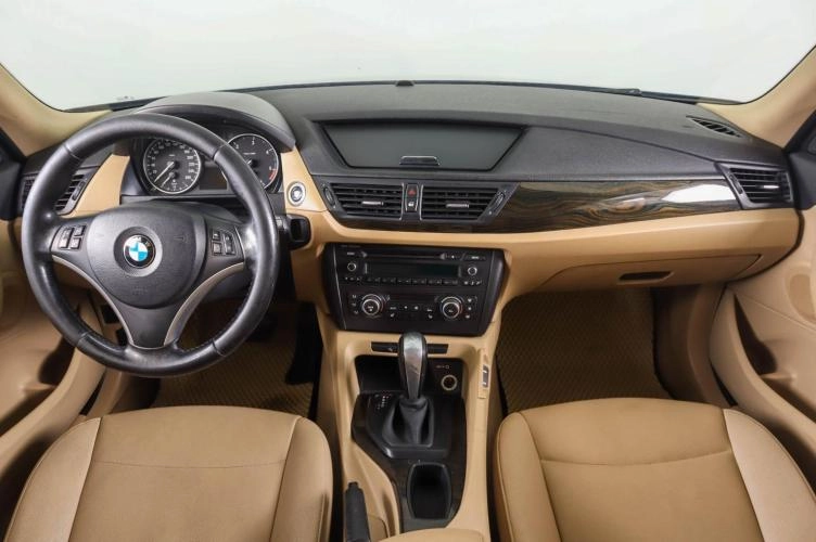 BMW X1 13 из 24