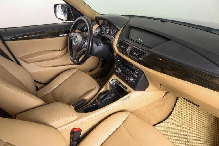 BMW X1 11 из 24