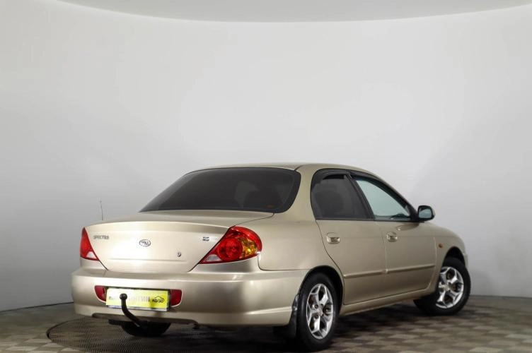 KIA Spectra 4 из 6