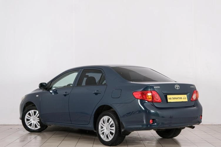 Toyota Corolla 4 из 6