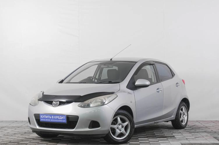 Mazda Demio 3 из 6