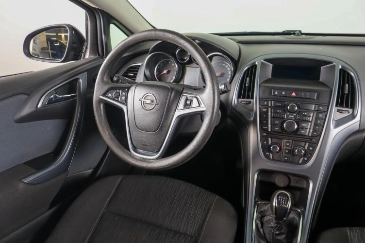 Opel Astra GTC 11 из 20