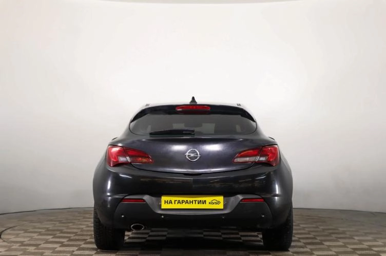 Opel Astra GTC 5 из 6
