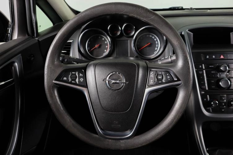 Opel Astra GTC 14 из 20