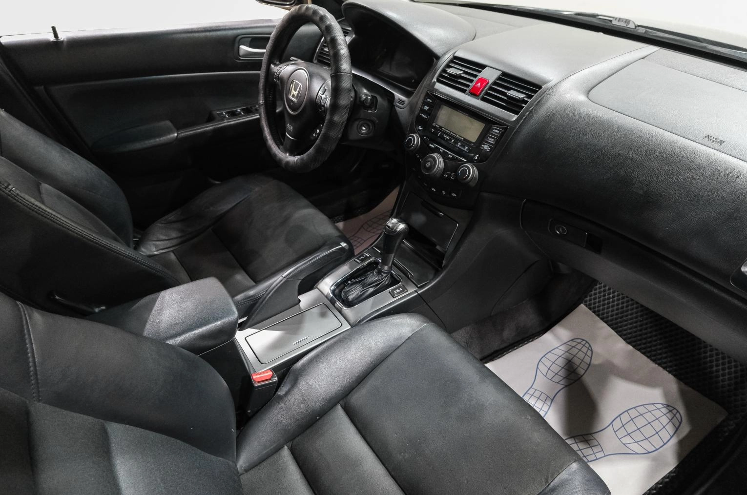 Honda Accord 15 из 32