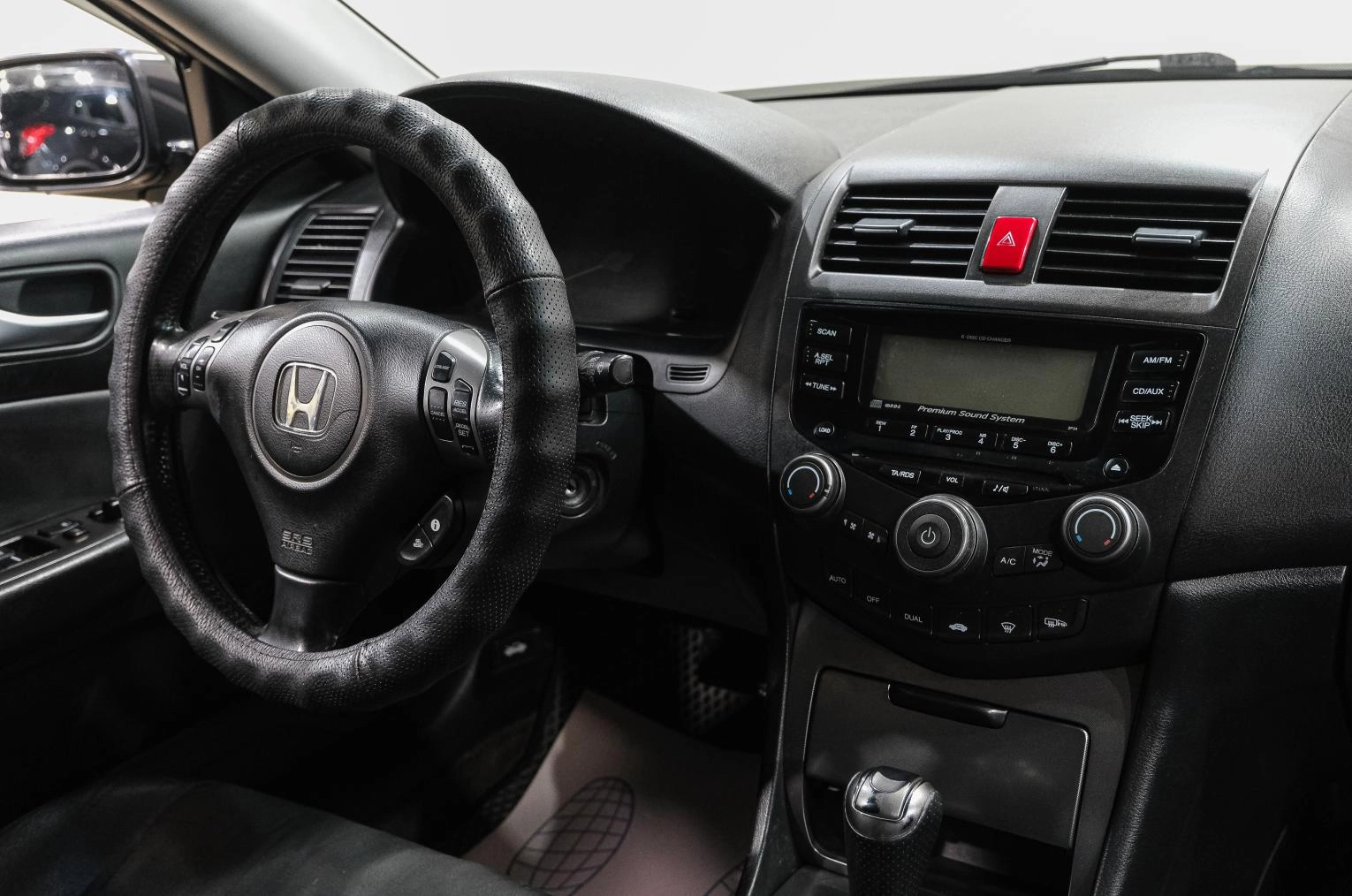 Honda Accord 19 из 32