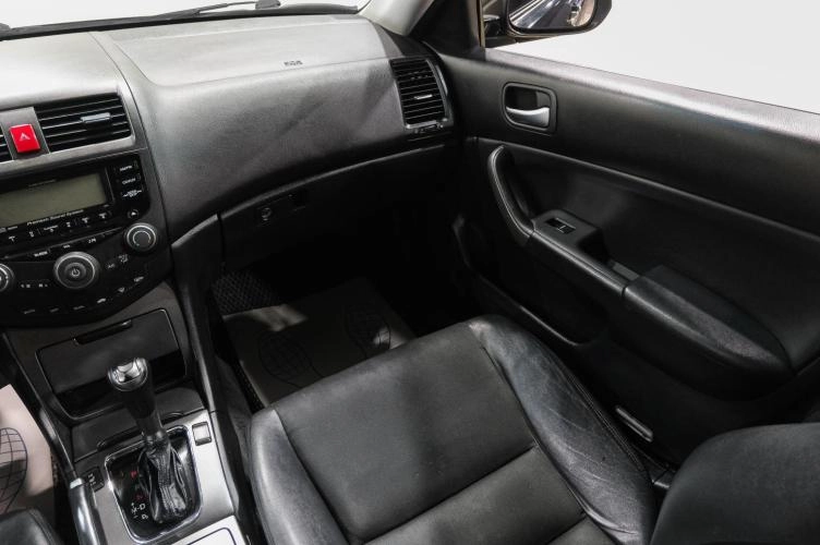 Honda Accord 17 из 32