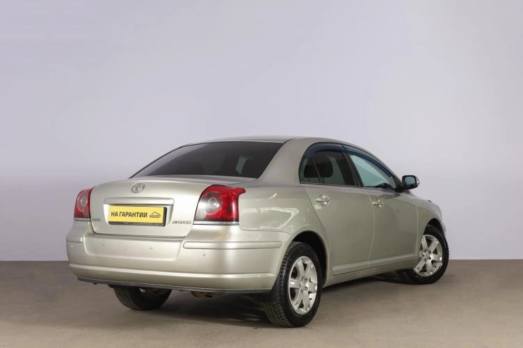 Toyota Avensis 4 из 6