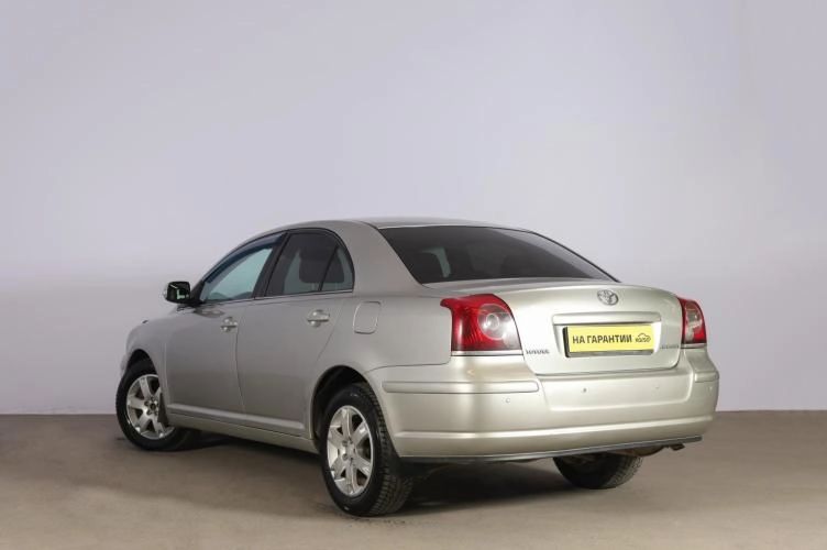 Toyota Avensis 6 из 6