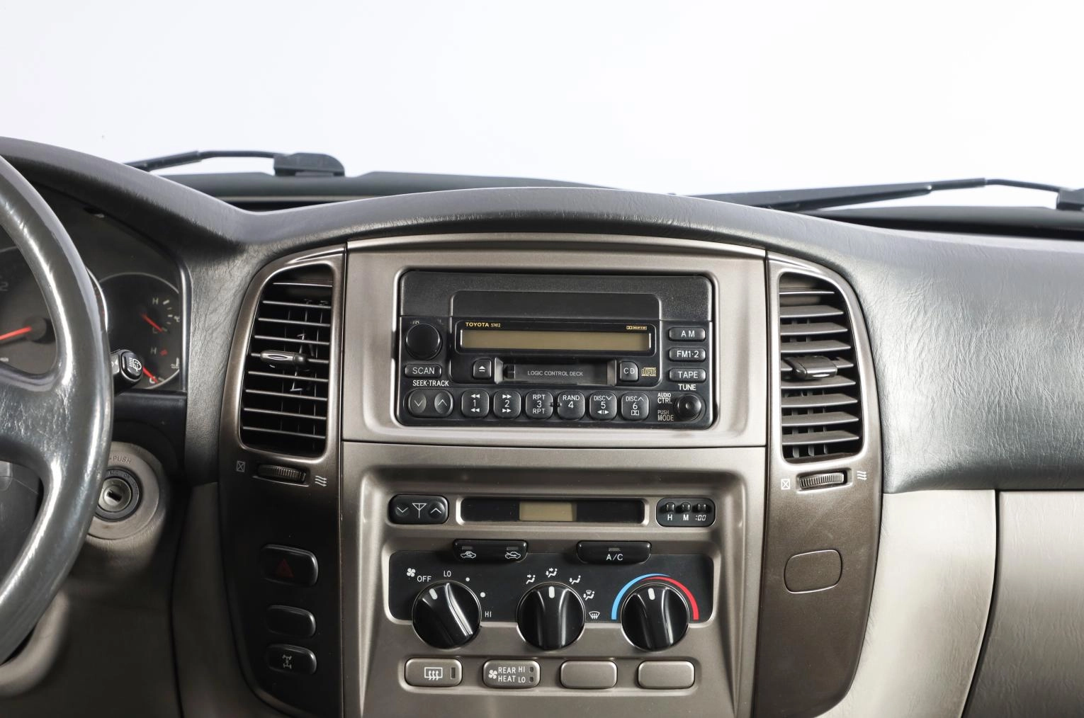 Toyota Land Cruiser 12 из 16