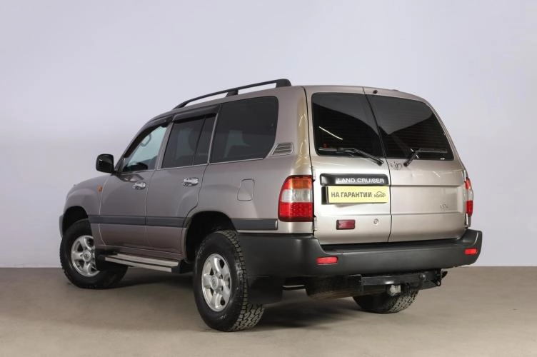 Toyota Land Cruiser 6 из 6