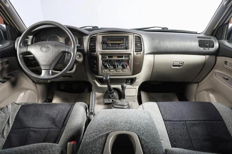 Toyota Land Cruiser 11 из 16