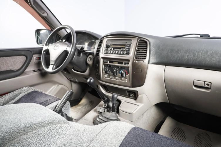 Toyota Land Cruiser 14 из 16