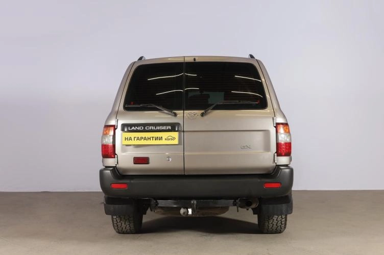 Toyota Land Cruiser 5 из 6