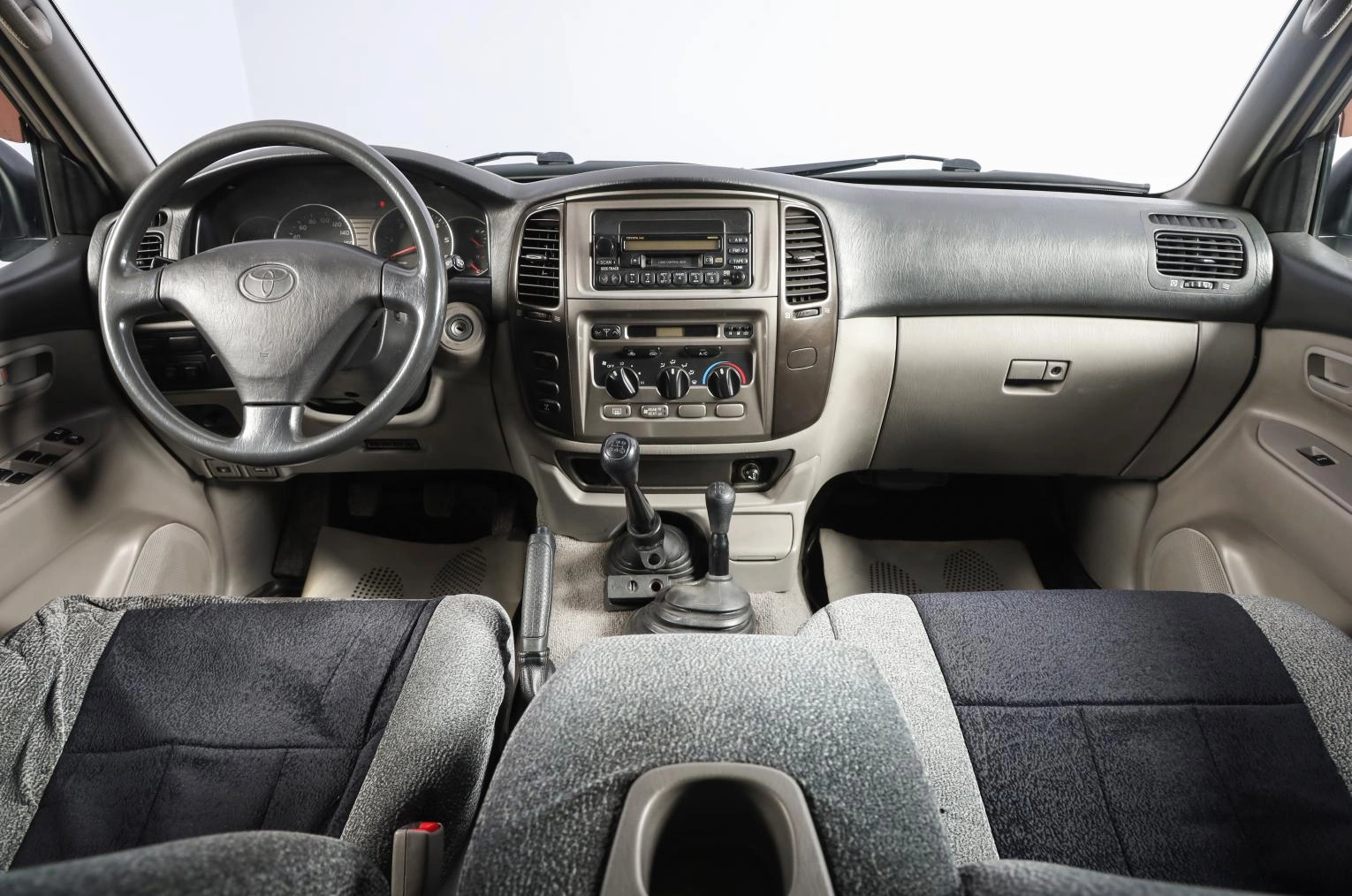 Toyota Land Cruiser 11 из 16