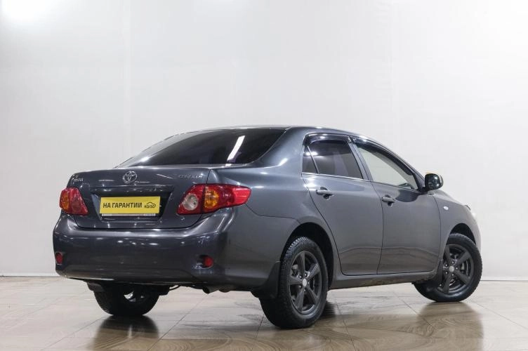 Toyota Corolla 6 из 6
