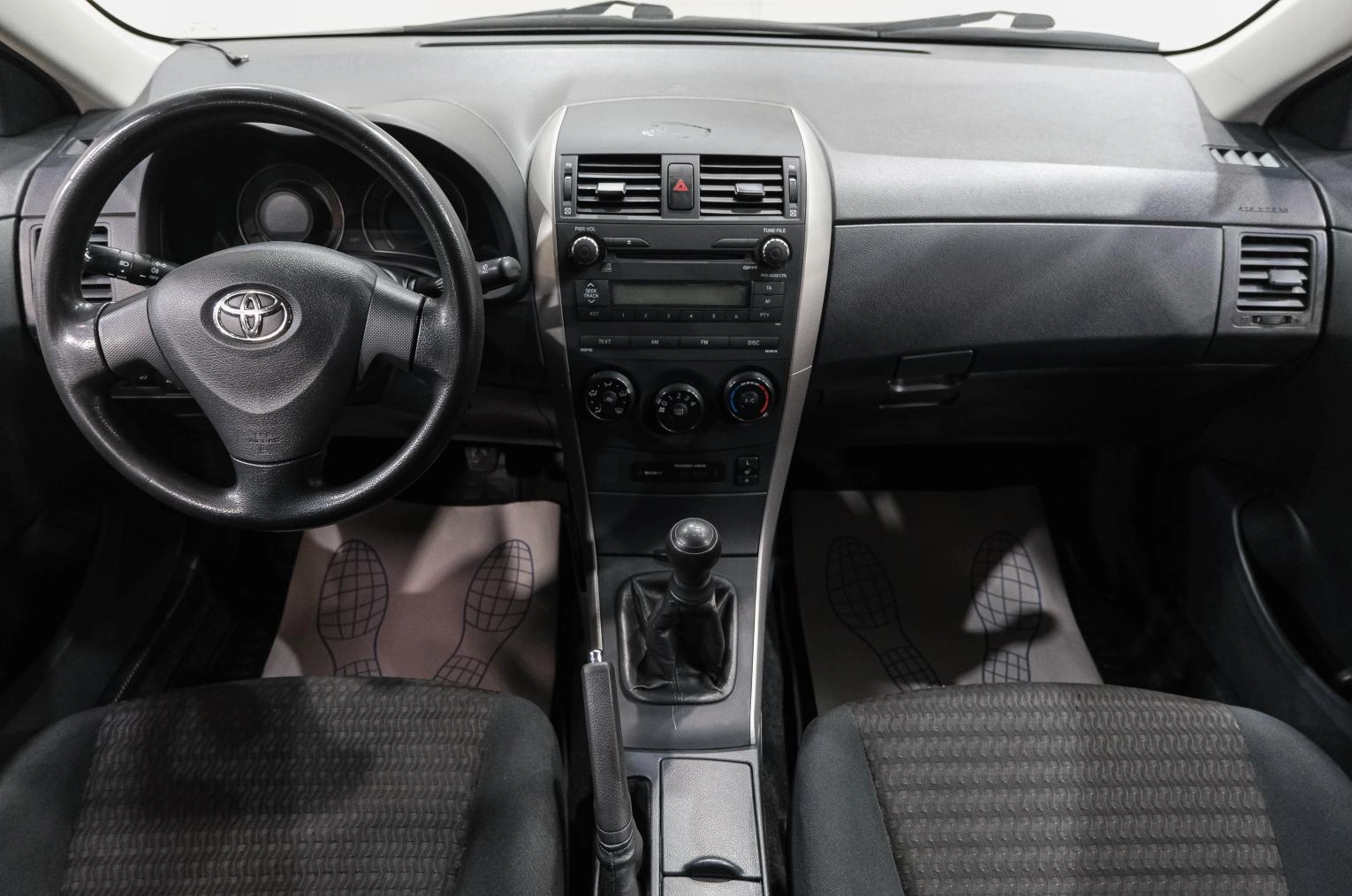 Toyota Corolla 17 из 28