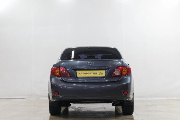 Toyota Corolla 5 из 6
