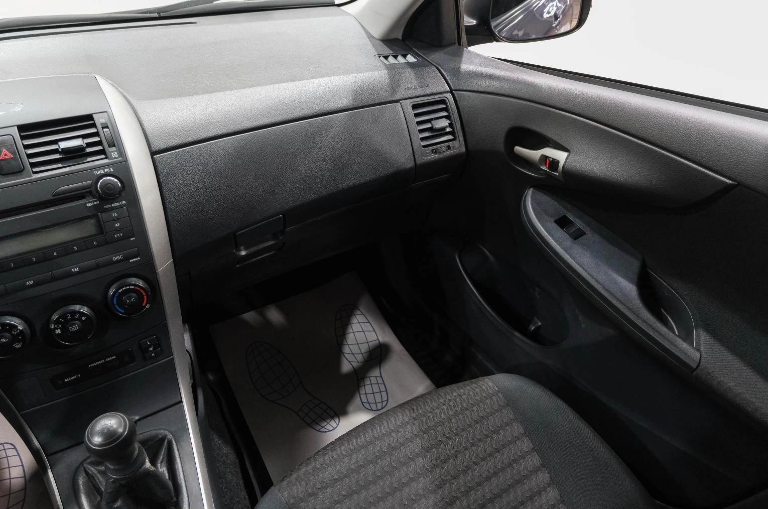 Toyota Corolla 16 из 28