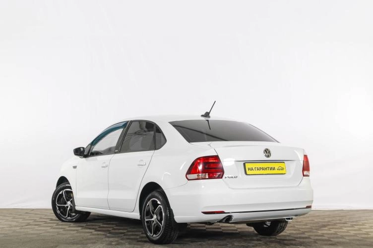 Volkswagen Polo 4 из 6