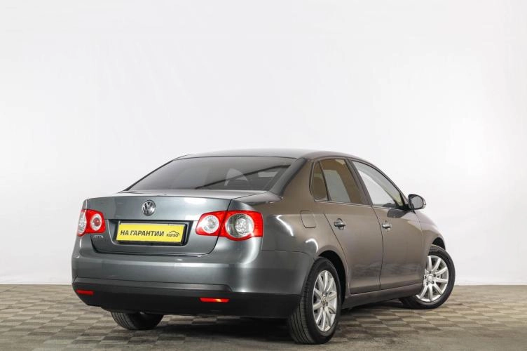 Volkswagen Jetta 6 из 6