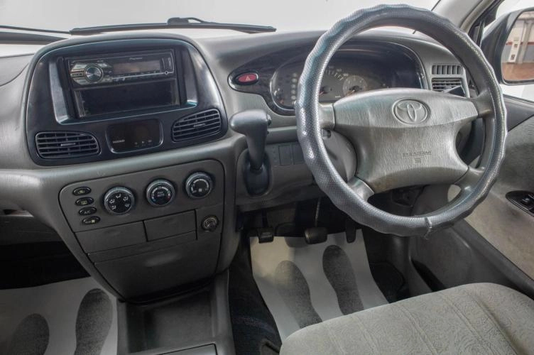 Toyota Town Ace Noah 12 из 19
