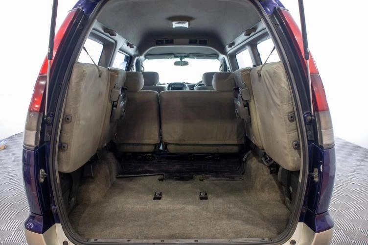 Toyota Town Ace Noah 19 из 19