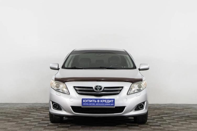 Toyota Corolla 2 из 6