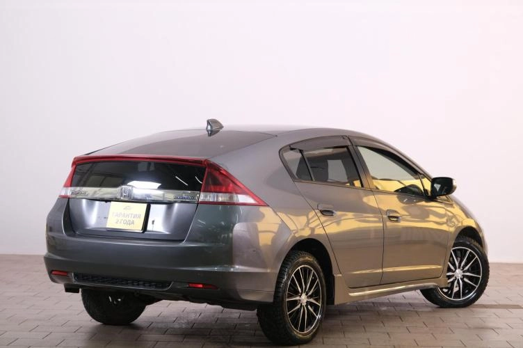 Honda Insight 6 из 6