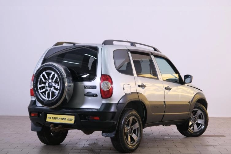 Chevrolet Niva 6 из 6