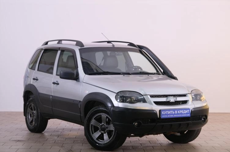 Chevrolet Niva 1 из 6