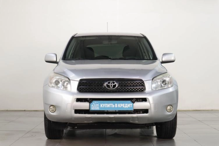 Toyota RAV4 2 из 6