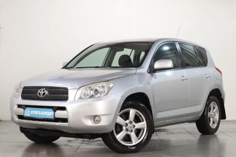 Toyota RAV4 3 из 6