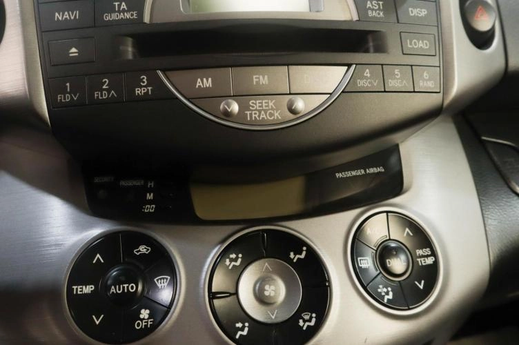 Toyota RAV4 12 из 15